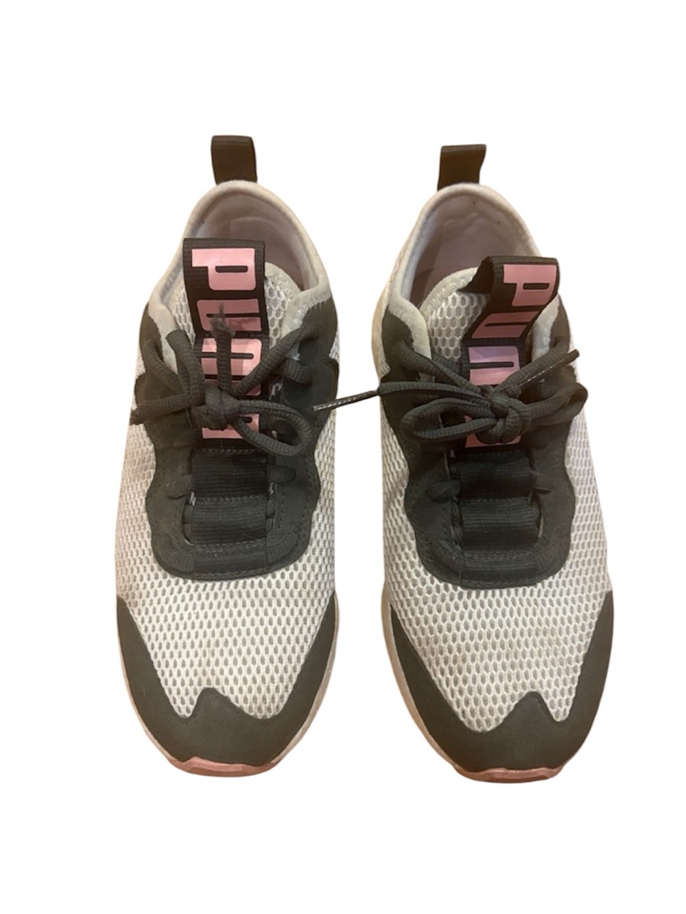 Puma Size 7.5 Green, White, and Pink Sneakers